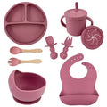 Set completo de alimentación de silicona color vino: plato dividido, bowl, vaso con popote, cubiertos y babero